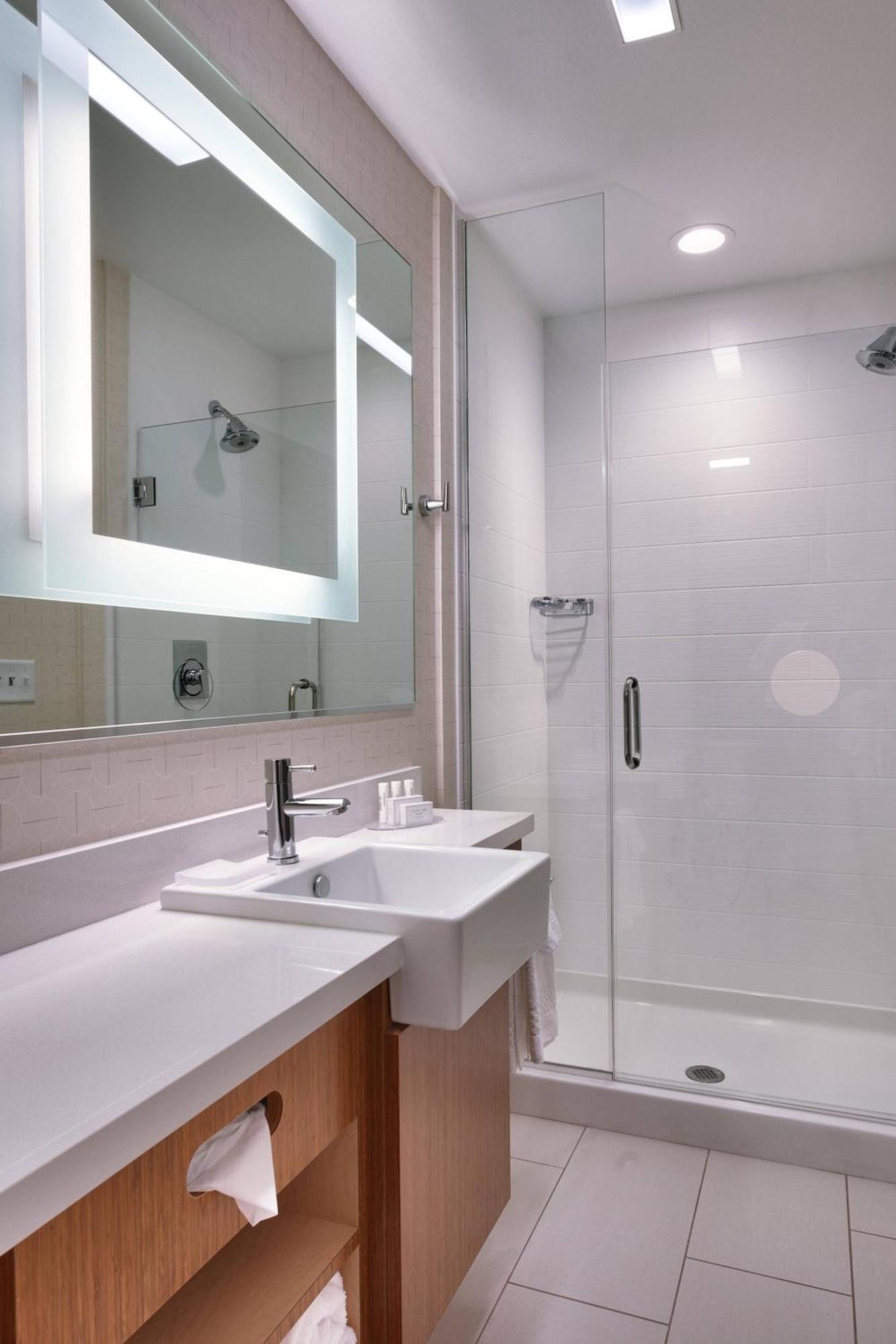 Springhill Suites Кер д'Ален Екстериор снимка
