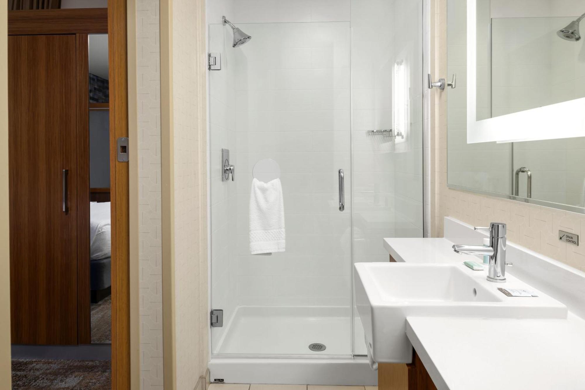 Springhill Suites Кер д'Ален Екстериор снимка